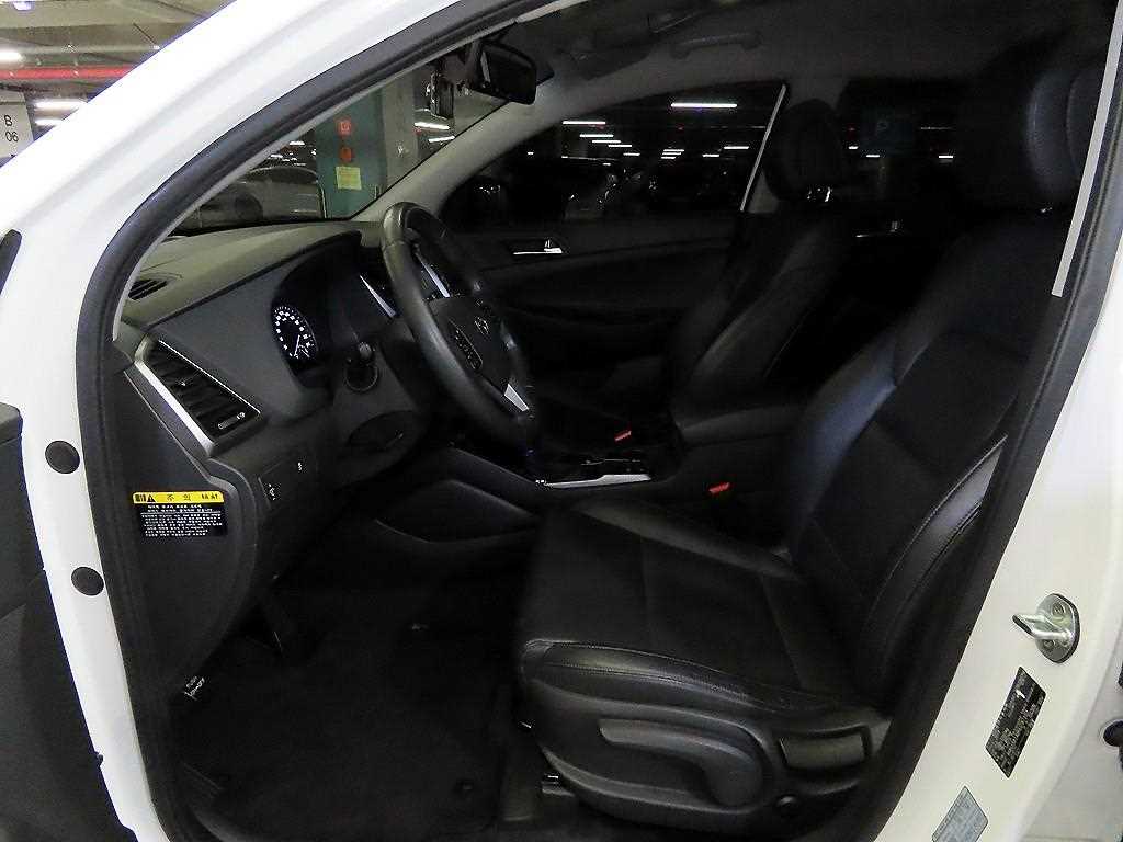 HYUNDAI Tucson - Vista 6