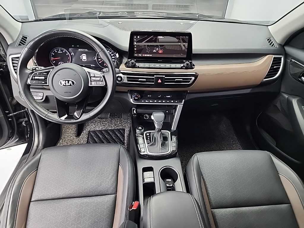 KIA Seltos - Vista 7