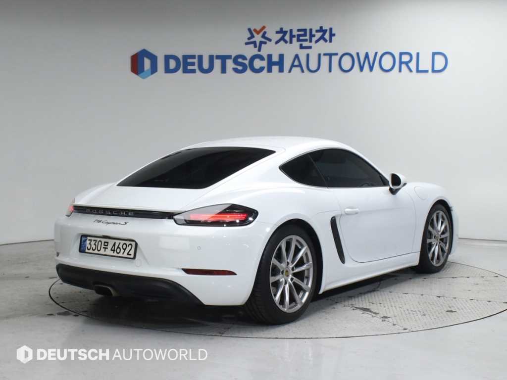 Porsche 718 - Vista 2