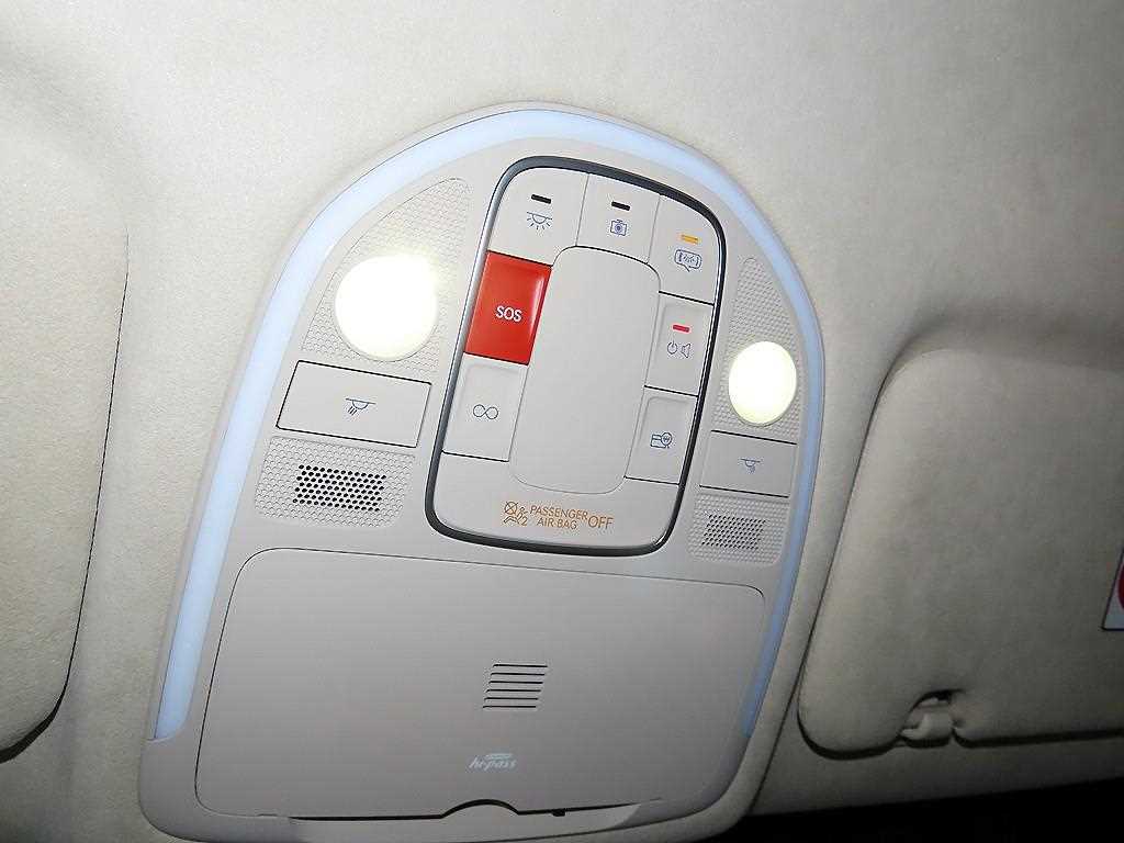 Genesis G70 2025 Blanco - Importación desde Corea - HF Imports Iquique - Foto 17