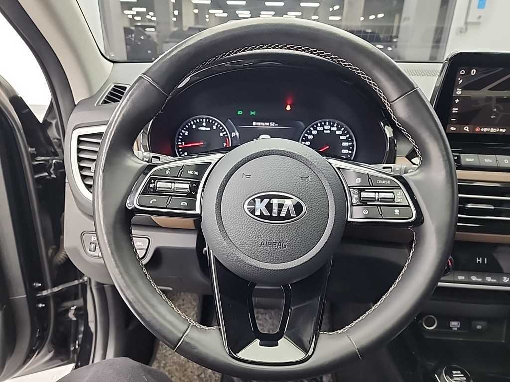 KIA Seltos - Vista 9