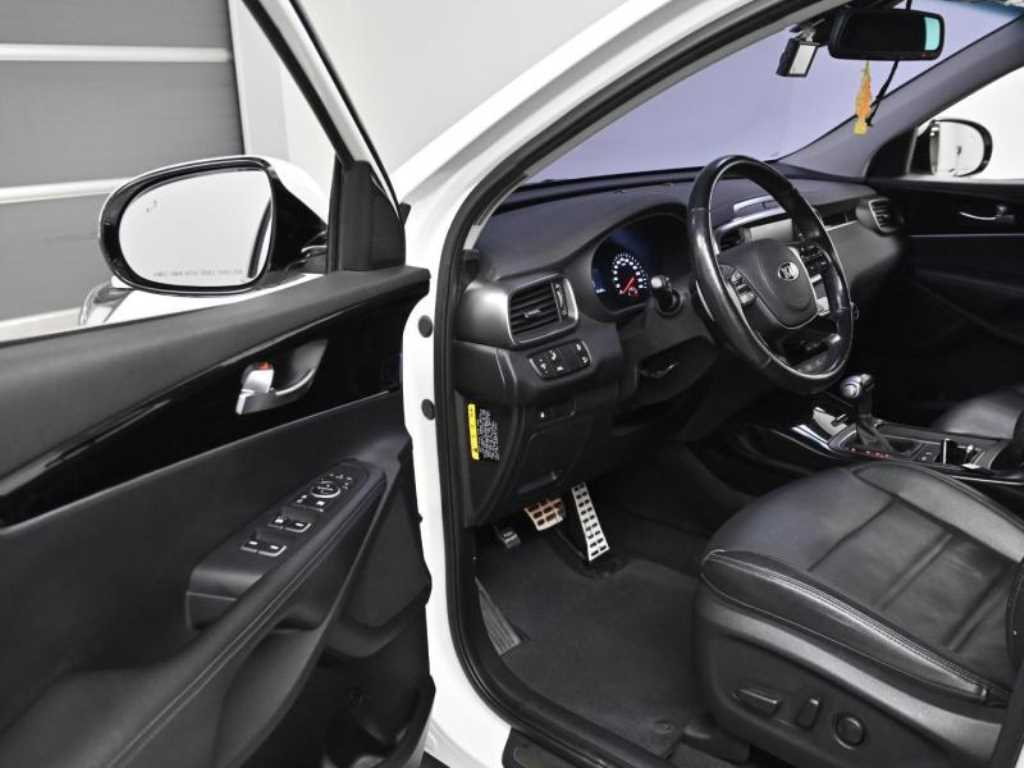 KIA Sorento - Vista 11
