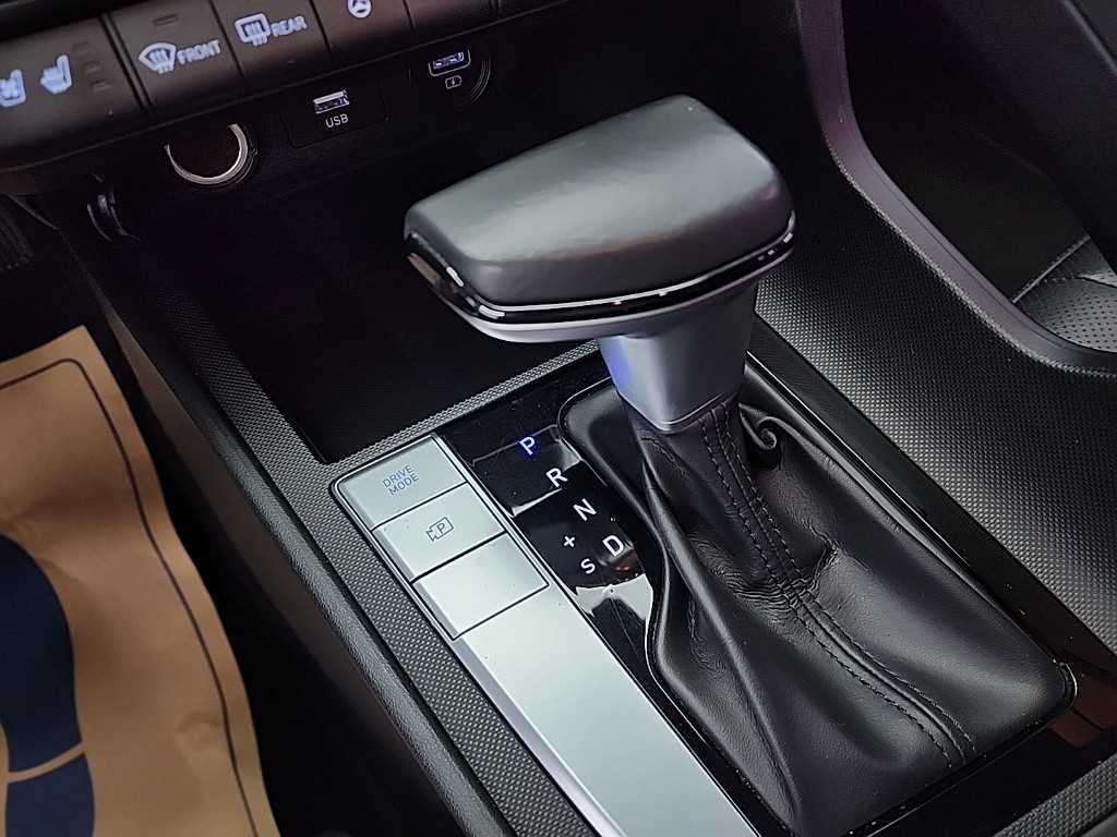 HYUNDAI Avante - Vista 8