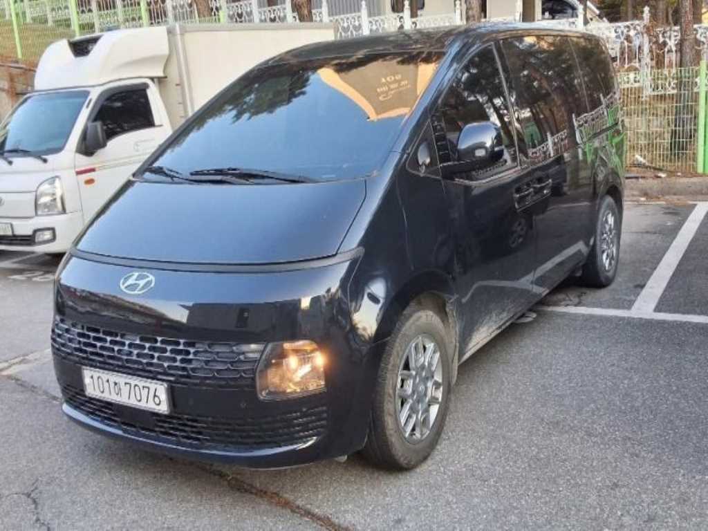 HYUNDAI Staria 2022 Negro - Importación desde Corea - HF Imports Iquique - Foto 1