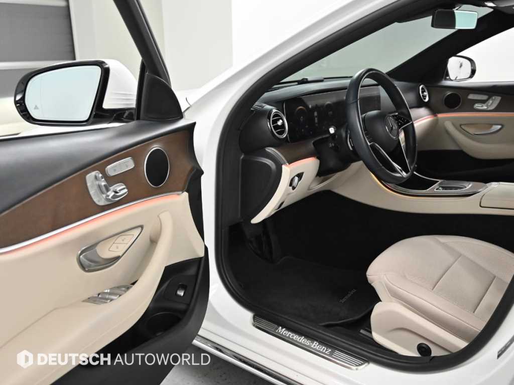 Mercedes Benz E class - Vista 11