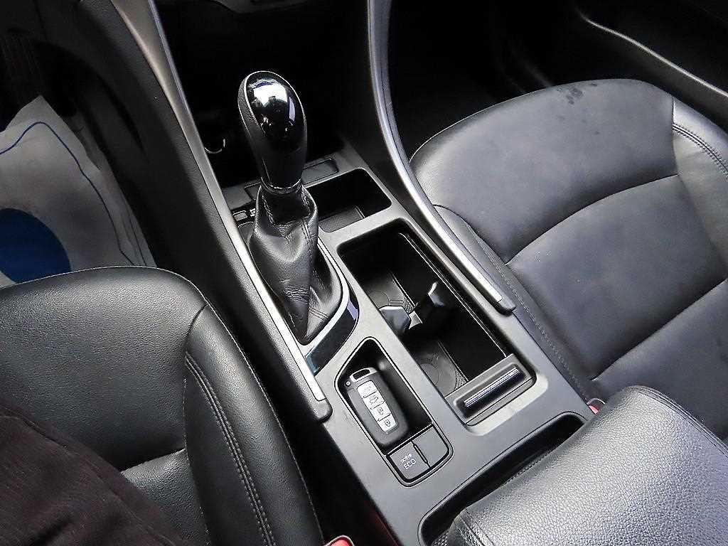 HYUNDAI Sonata - Vista 10