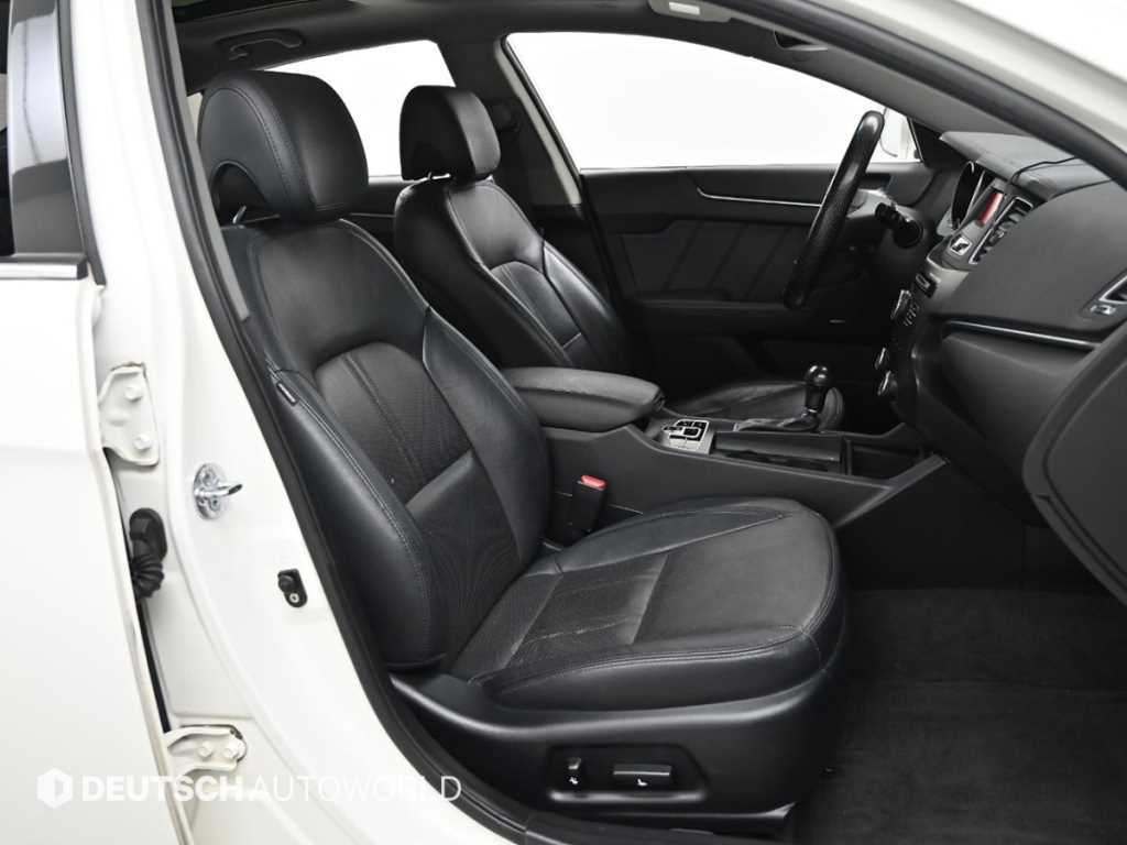 KIA K7 - Vista 10