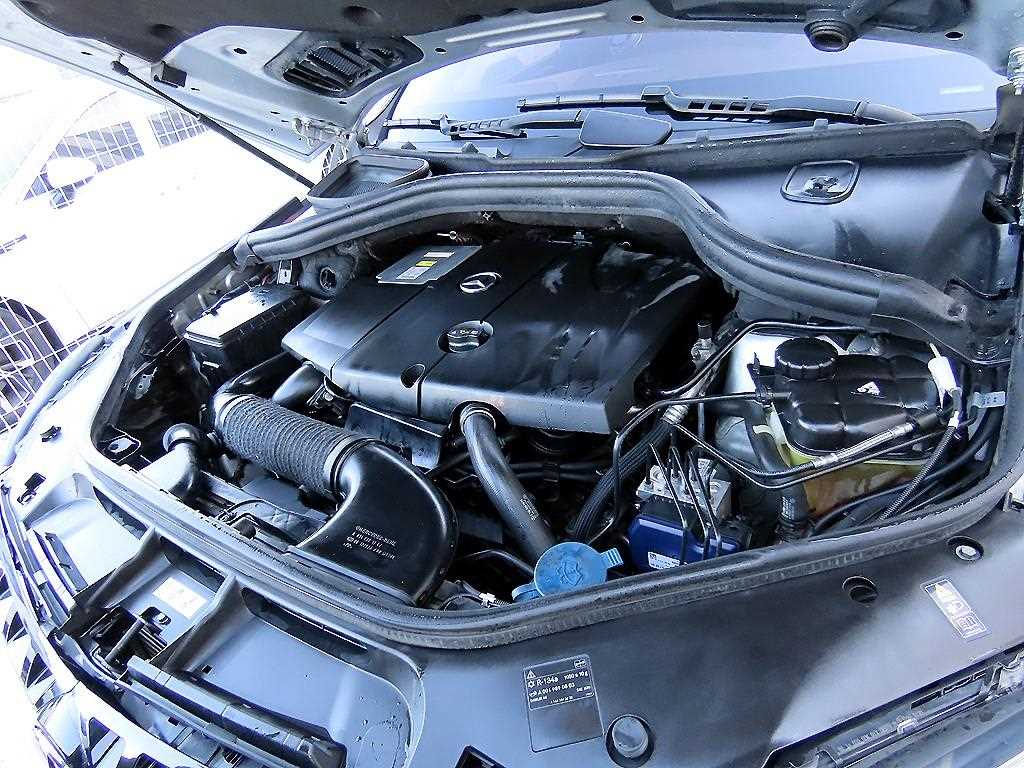 Mercedes Benz M Class 2013 Plateado - Importación desde Corea - HF Imports Iquique - Foto 19