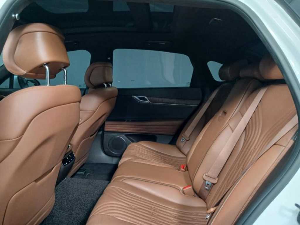 Genesis G80 - Vista 7