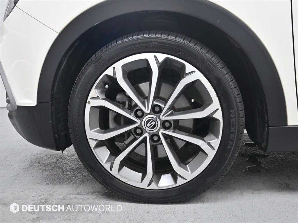 Ssangyong Tivoli - Vista 5