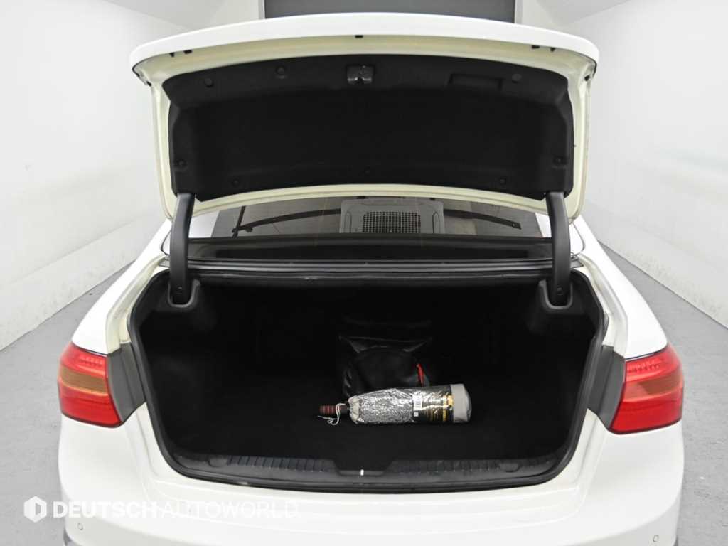 KIA K7 2012 Blanco - Importación desde Corea - HF Imports Iquique - Foto 20