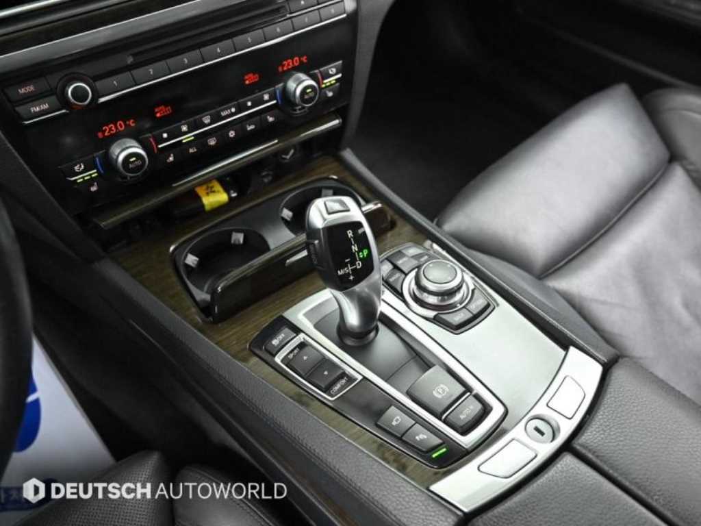 BMW 7 Series - Vista 9