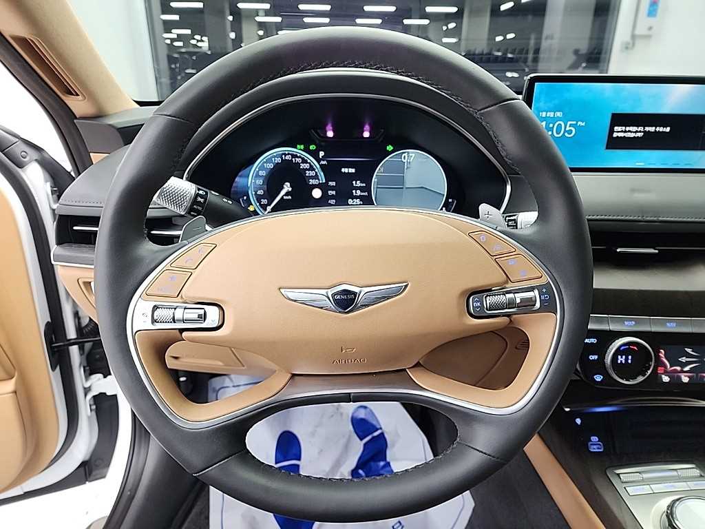 Genesis G80 - Vista 9