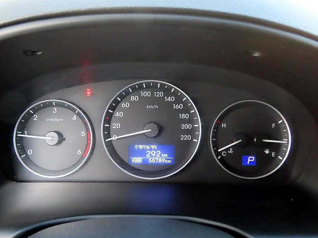 HYUNDAI Starex - Vista 9