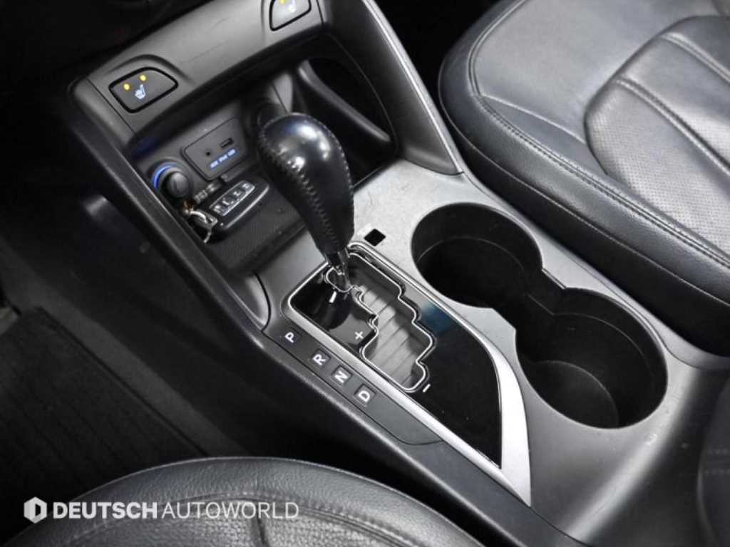 HYUNDAI Tucson - Vista 9