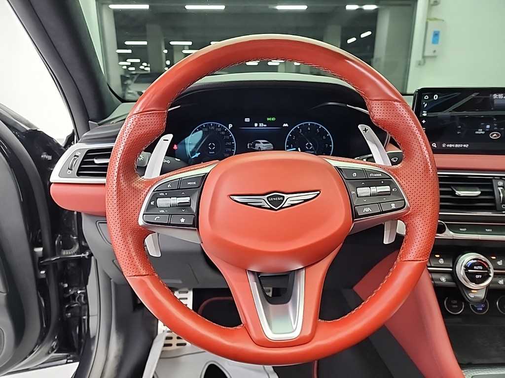 Genesis G70 - Vista 9