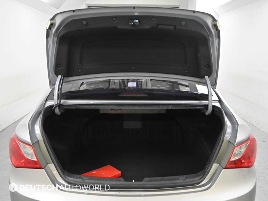 HYUNDAI Sonata - Vista 7