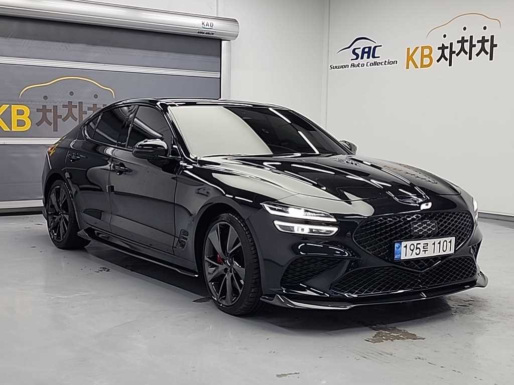 Genesis G70 - Vista 4