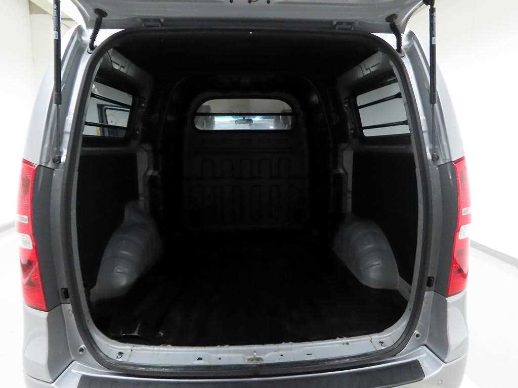 HYUNDAI Starex 2019 Gris - Importación desde Corea - HF Imports Iquique - Foto 16