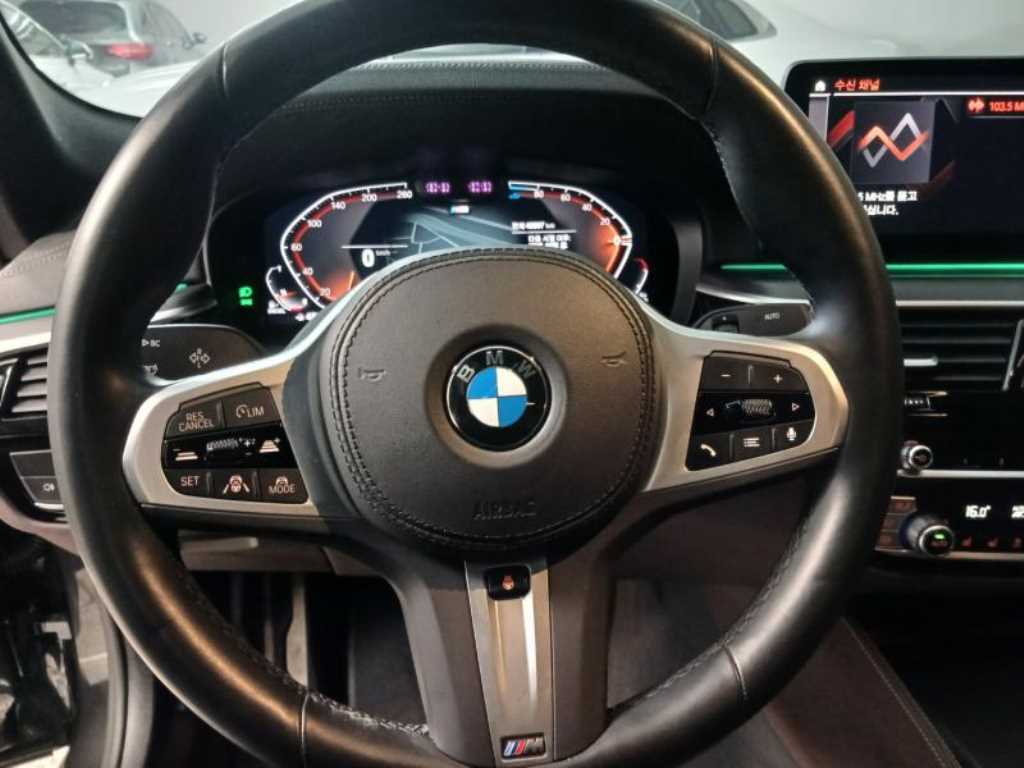 BMW 5 Series - Vista 11