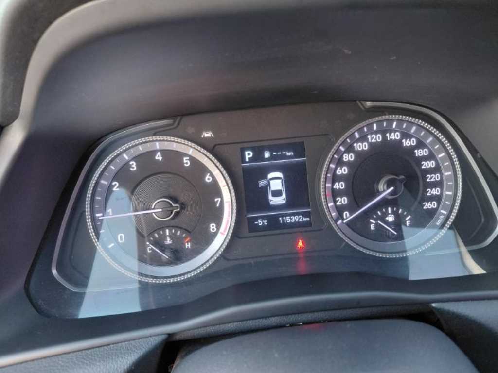 HYUNDAI Sonata - Vista 5