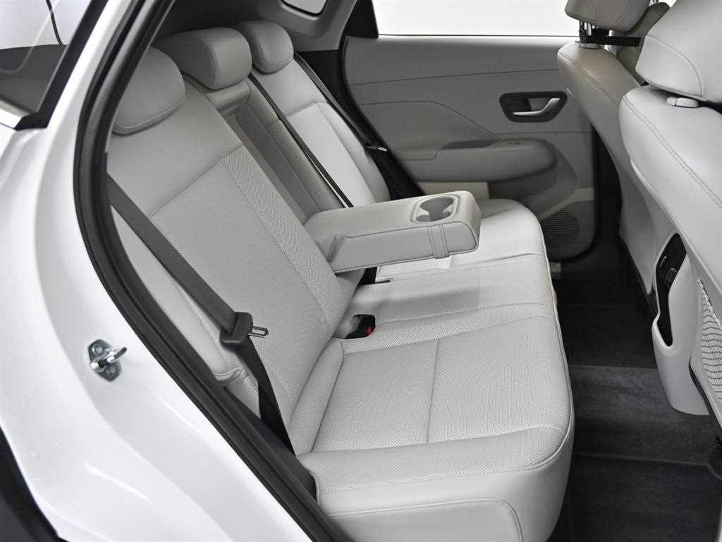 HYUNDAI Kona - Vista 12