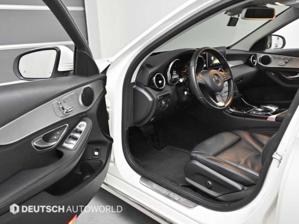 Mercedes Benz C Class - Vista 11