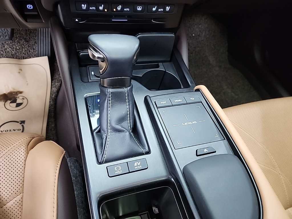 Lexus ES - Vista 8