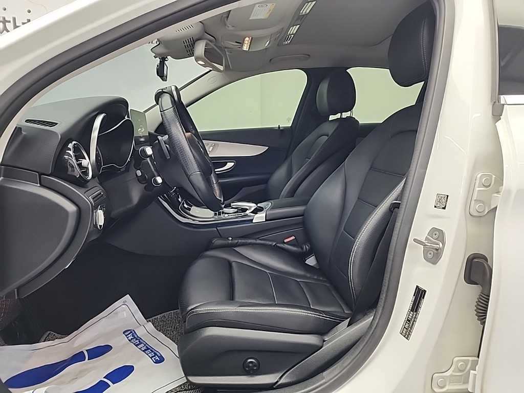 Mercedes Benz C Class - Vista 11