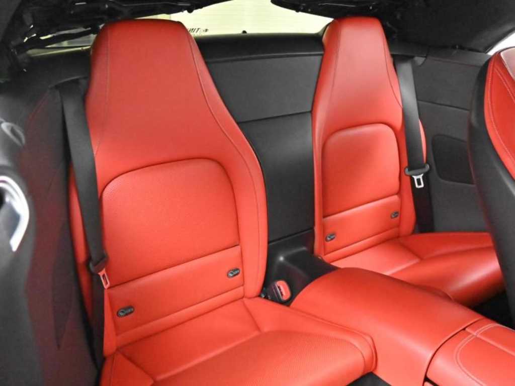 Mercedes Benz SL Class - Vista 12