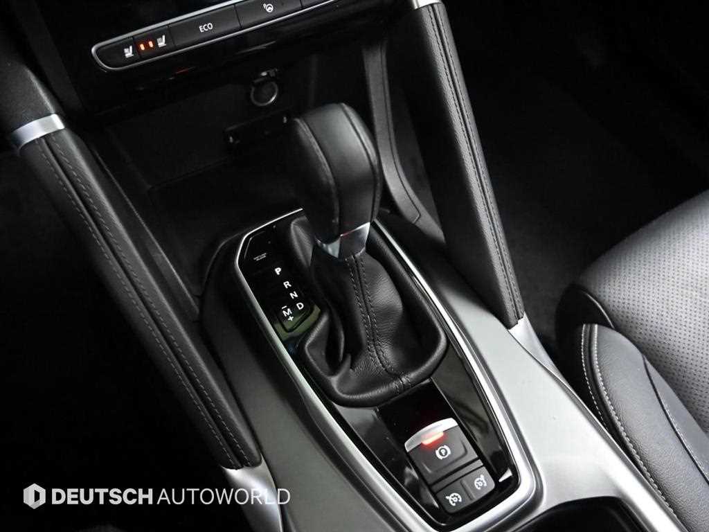 SAMSUNG QM6 - Vista 9