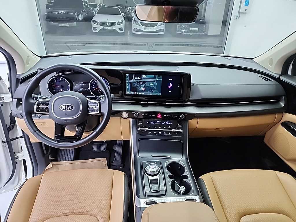 KIA Carnival - Vista 7