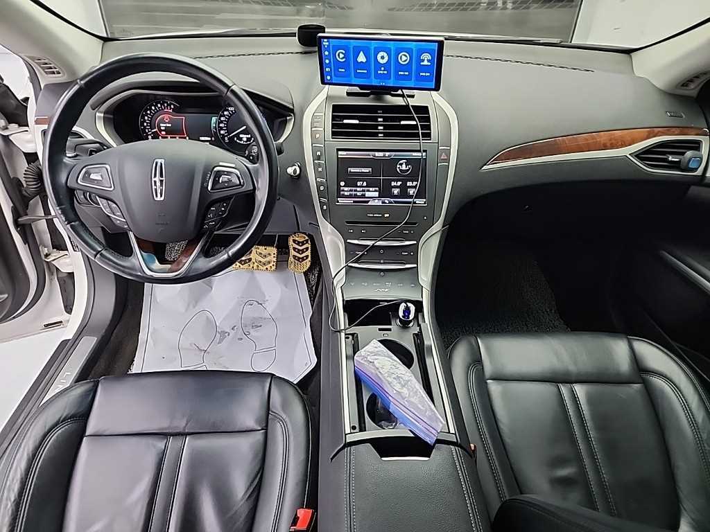 Lincoln MKZ - Vista 7