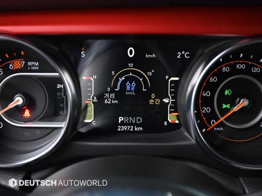 Jeep Wrangler - Vista 6