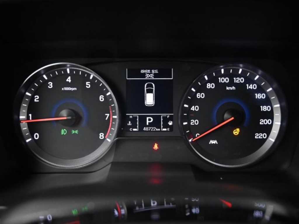 Ssangyong Tivoli - Vista 8