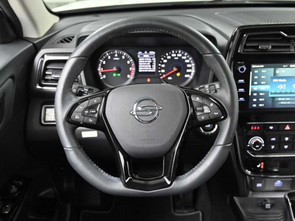 Ssangyong Tivoli 2022 Blanco - Importación desde Corea - HF Imports Iquique - Foto 13