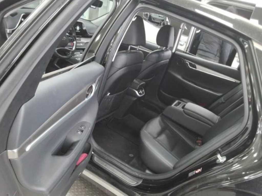 HYUNDAI Grandeur - Vista 10