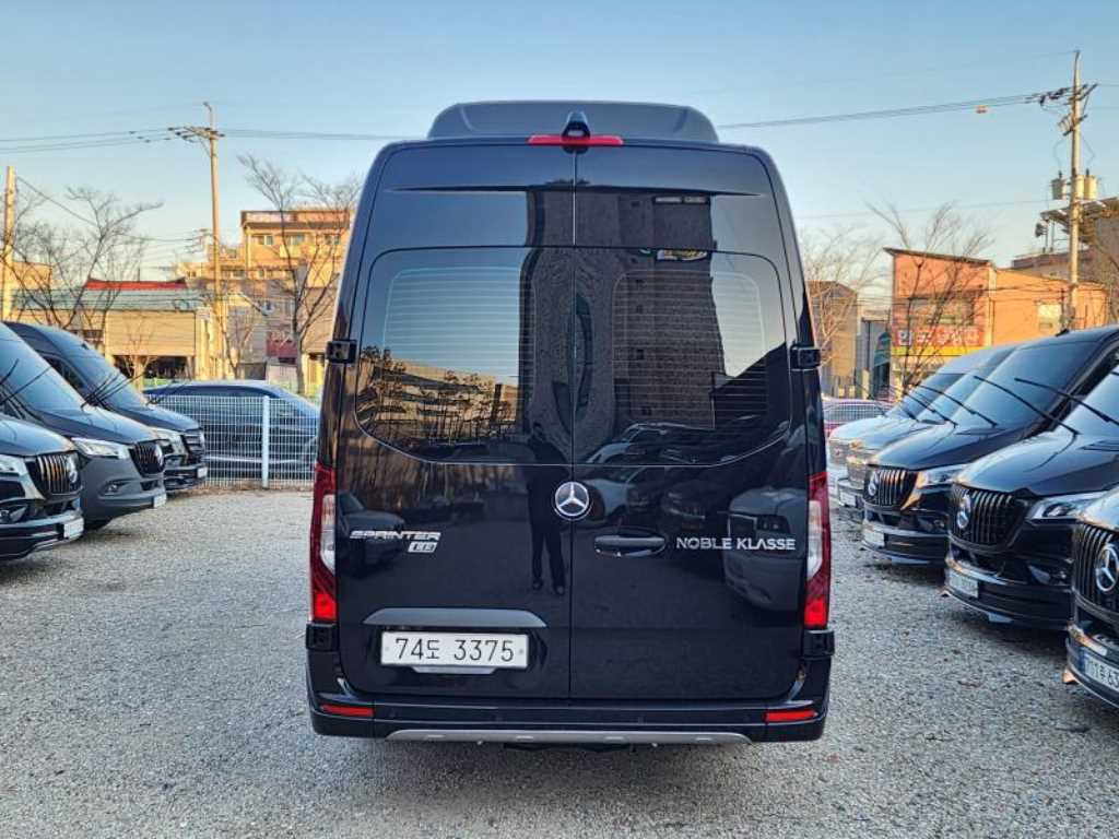 Mercedes Benz Sprinter - Vista 5