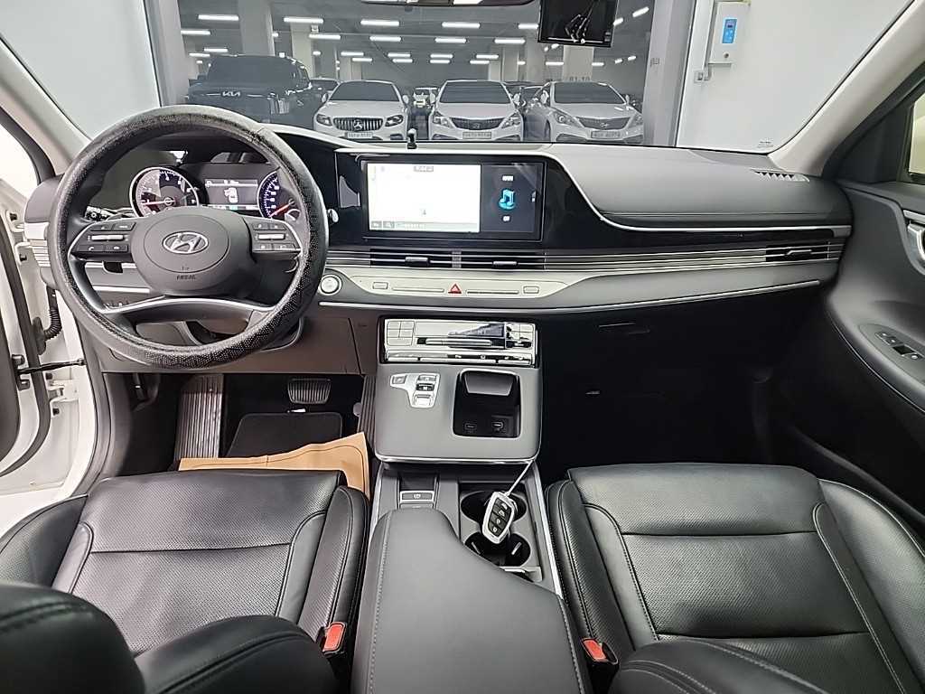 HYUNDAI Grandeur - Vista 7