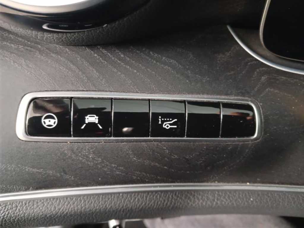 Mercedes Benz E class - Vista 10