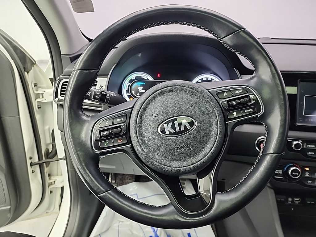 KIA Niro - Vista 9