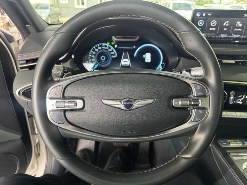 Genesis GV70 - Vista 7