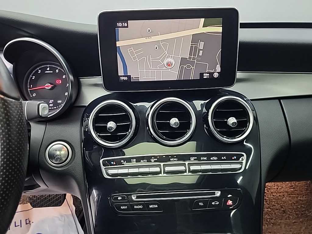 Mercedes Benz C Class - Vista 10