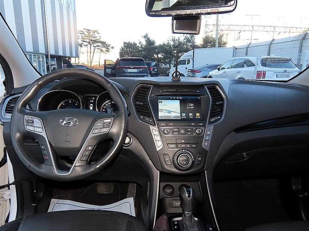 HYUNDAI Santa Fe - Vista 7