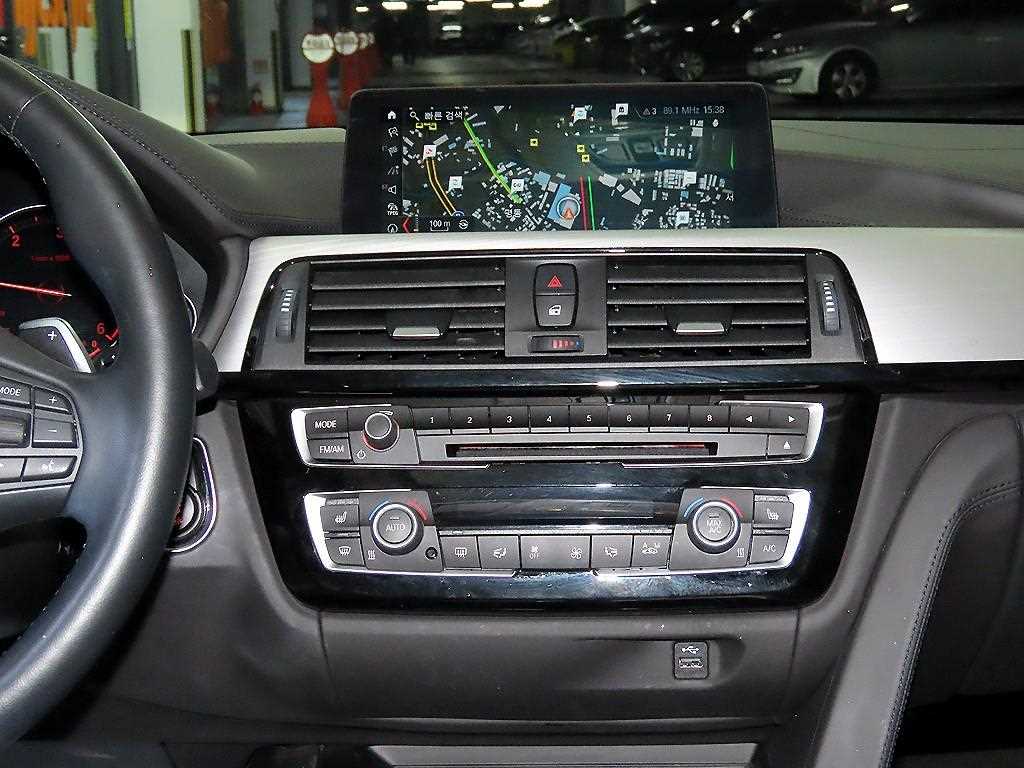 BMW 4 Series - Vista 11