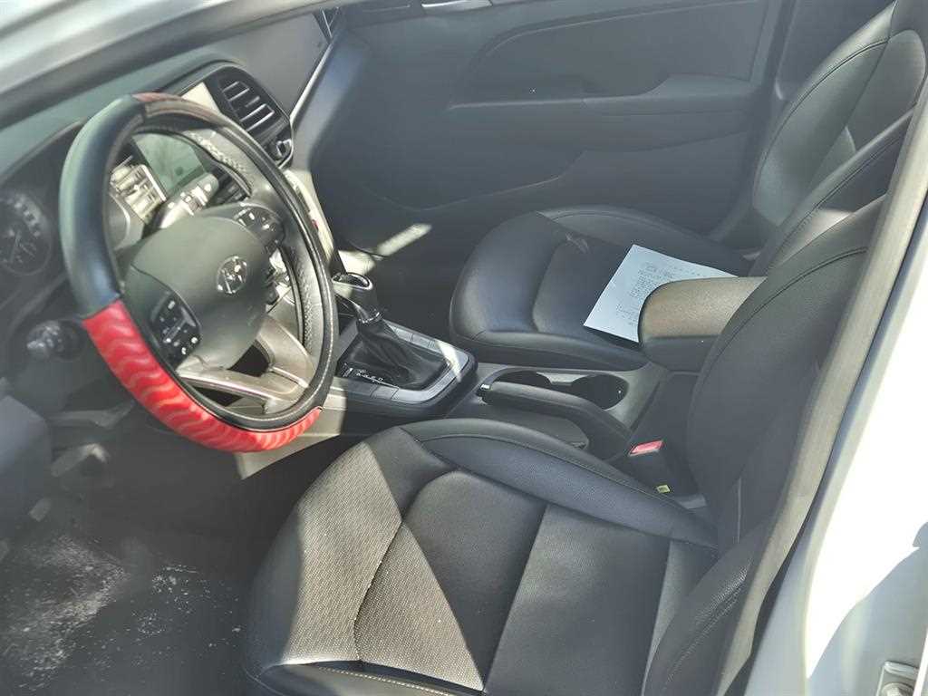 HYUNDAI Avante 2019 Blanco - Importación desde Corea - HF Imports Iquique - Foto 14