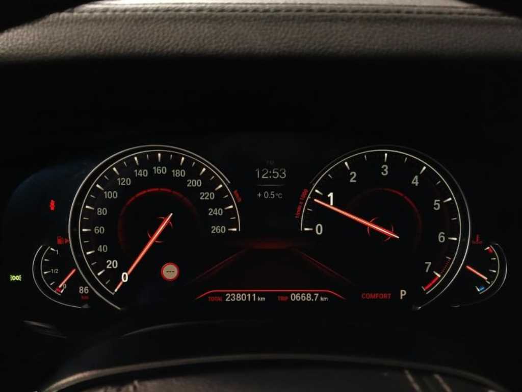 BMW 5 Series - Vista 10