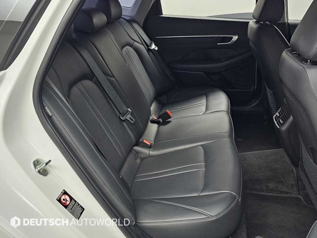 HYUNDAI Sonata - Vista 12