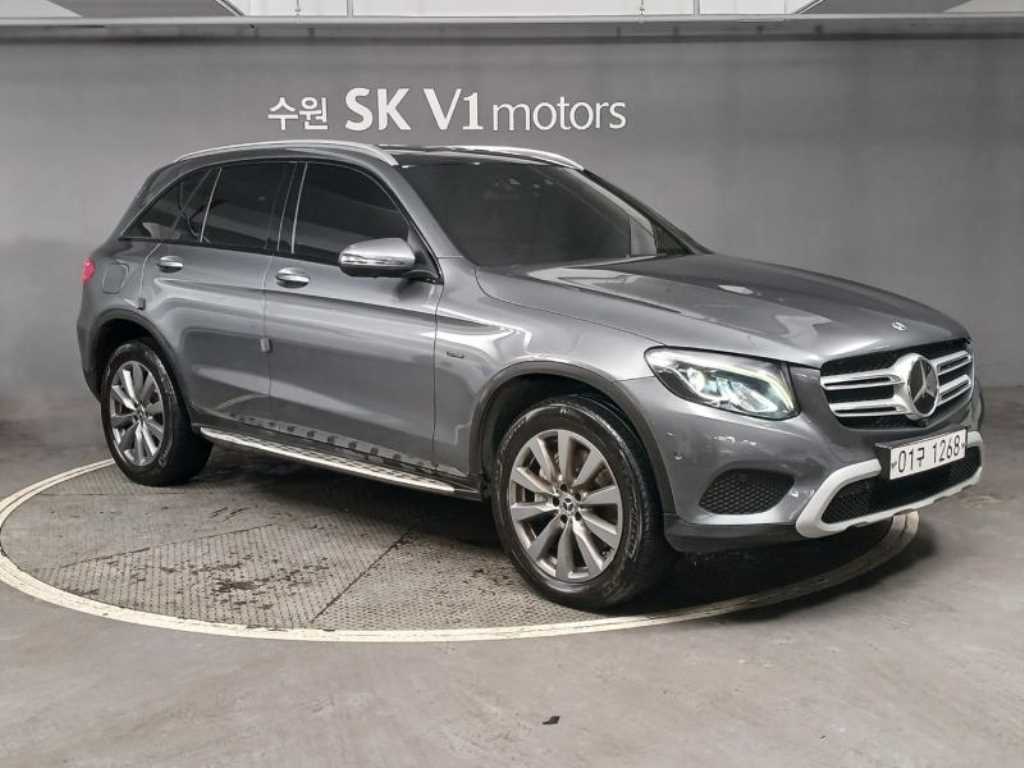 Mercedes Benz GLC Class - Vista 5