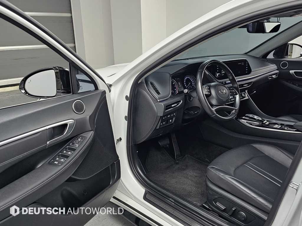 HYUNDAI Sonata - Vista 11